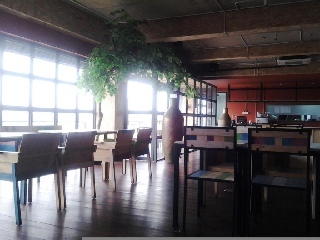 Chara Hotel Bandung Extérieur photo