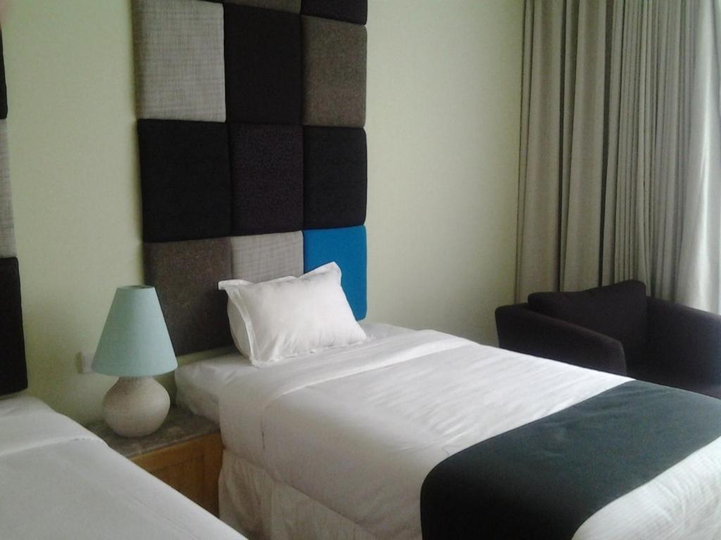 Chara Hotel Bandung Chambre photo