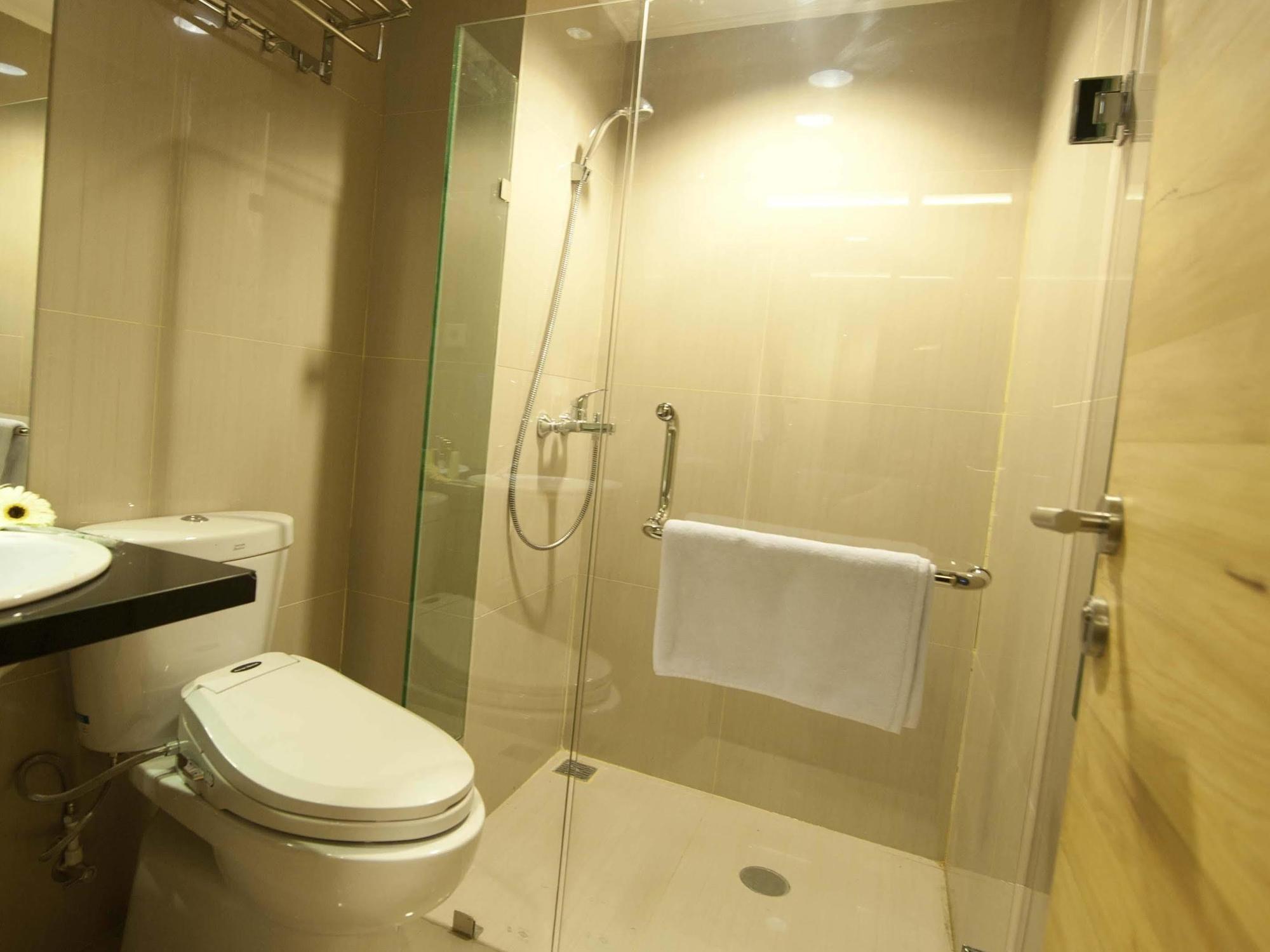 Chara Hotel Bandung Extérieur photo